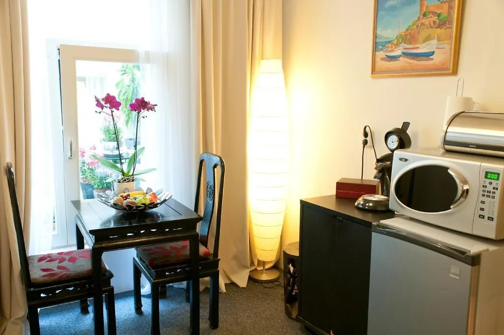 Palace B&B Amsterdam Bed & Breakfast